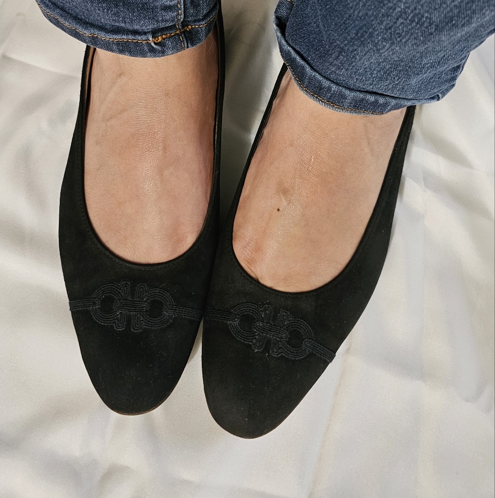 Elegant Black Women's Flats